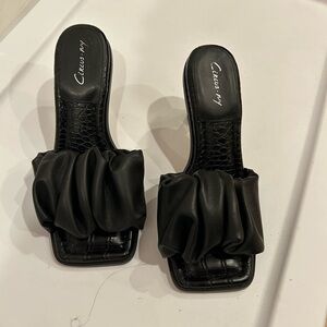 Black Women's Slide Sandals